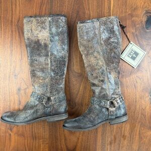 FRYE Phillip Riding EQUESTRIAN Leather Knee High Boots Studded Harness Sz 8 READ